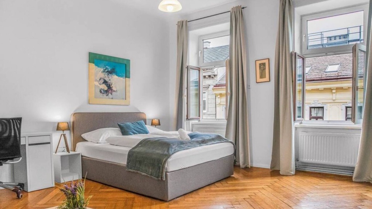 Wahring Apartment | Affordable 2-Apts for 14 P/4BR Ideal for Families