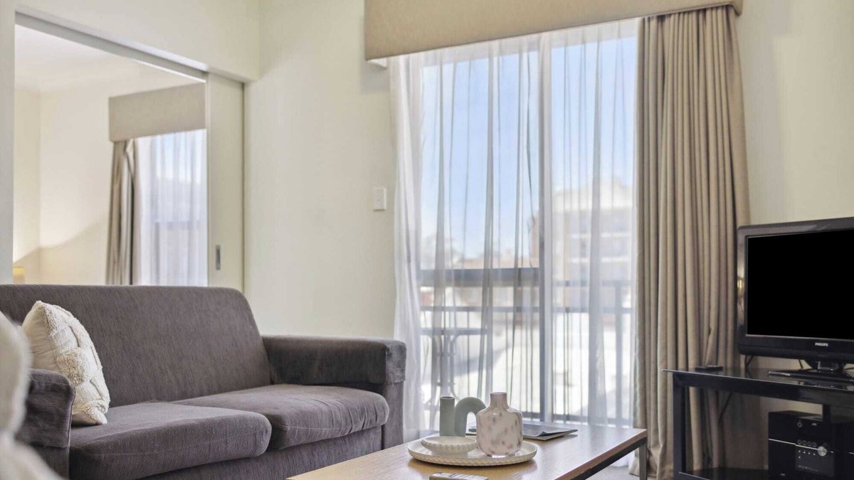 Northbridge Apartment | Affordable Apt in Northbridge with Pool