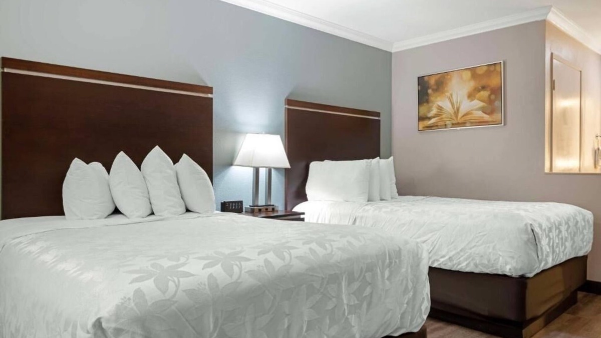 Anaheim Resort Hotel | Affordable Comfort Near Disney – Family-Friendly Convenience