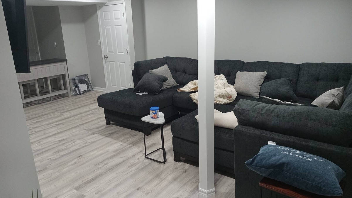 Montgomery Condo | Affordable Condo on the Lake