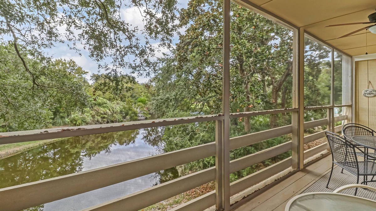 Fernandina Beach Condo | Affordable Elegance at Amelia Landings: Owner Managed and Maintained!