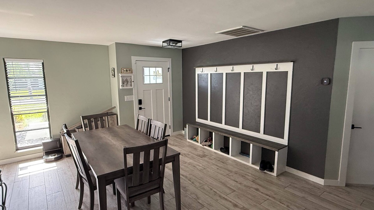 Caloosahatchee House | Affordable No-Pet Fee Cape Coral Getaway