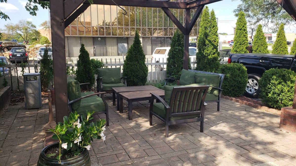 East Paris Apartment | Affordable Suites of America Grand Rapids