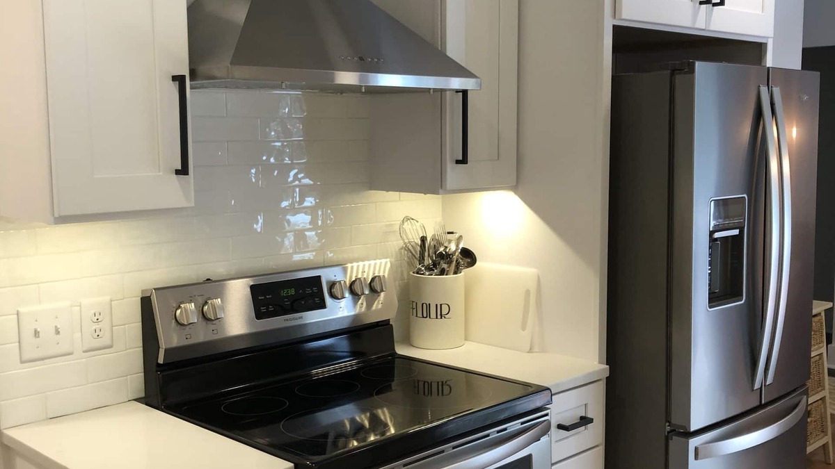 Holland Cottage | Affordable Vacation Home Close to Beaches