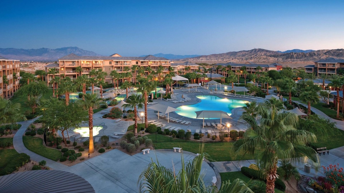 Indio Hotel | After Coachella Fest Special - 2bd, 2bth, full kitchen sleeps 6 -Perfect!