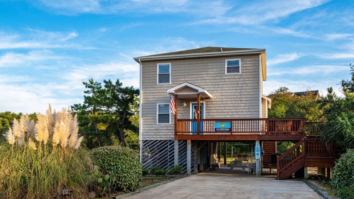 Duck House | After Dune Delight. Oceanside, 8 min walk to beach & town of Duck! Pet Friendly