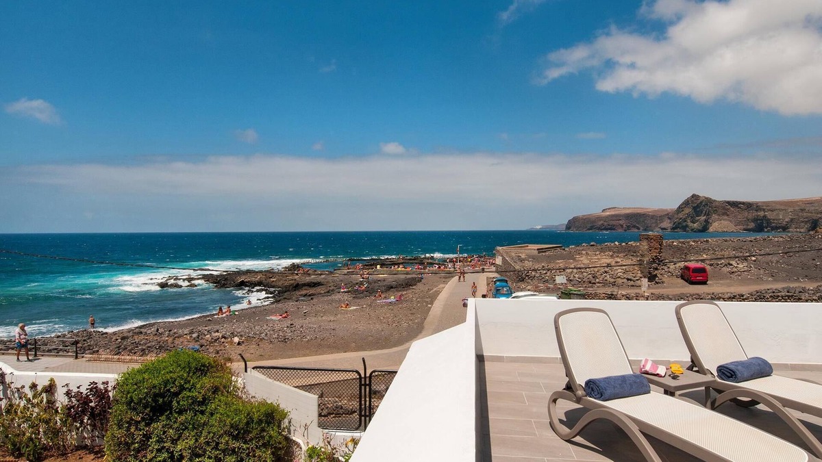 Agaete House | Agaete Beach House at the natural pools by VillaGranCanaria