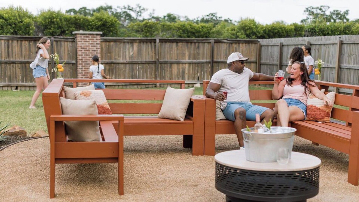 College Station House | Aggieland Escape | 5BR w/Backyard Theater + Mins to A&M