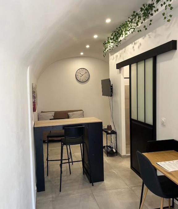 Saint-Jean-de-Vedas Apartment | Agréable studio à 5min du tram