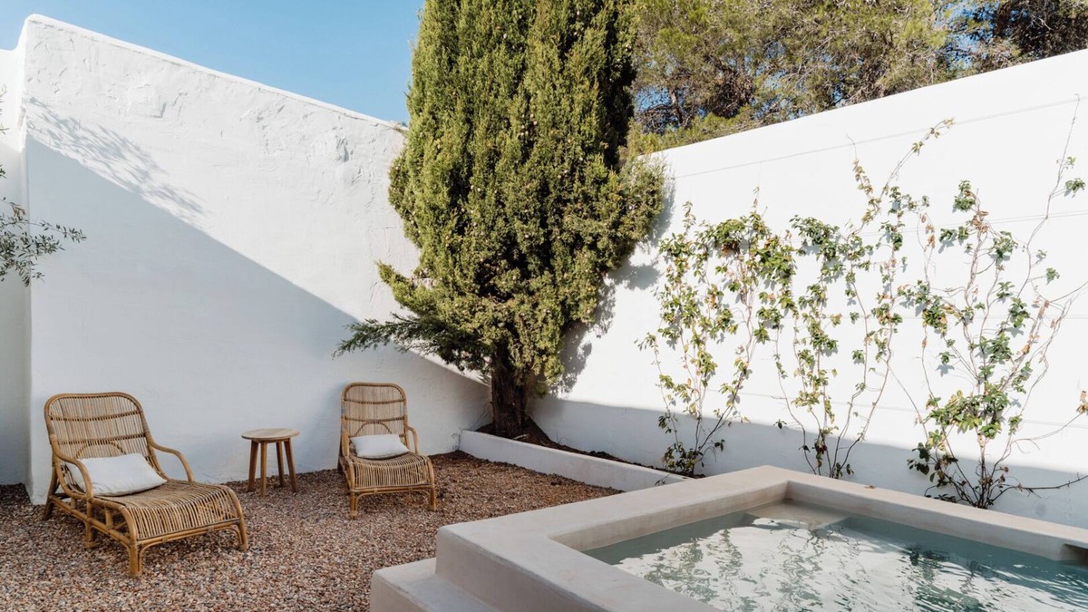 Santa Eulalia del Rio Hotel | Aguamadera Ibiza Hotel
