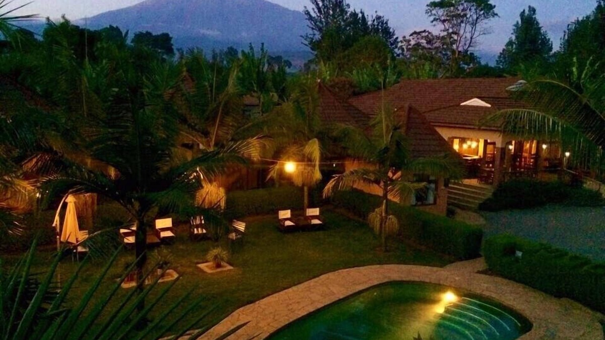 Arusha Cabin | Ahadi Lodge