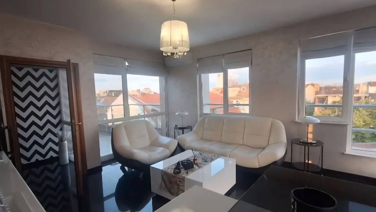 Plovdiv Center Apartment | Ahinora Luxury 2-Bedroom Apartment in enchanting Plovdiv – Close to Center, AC