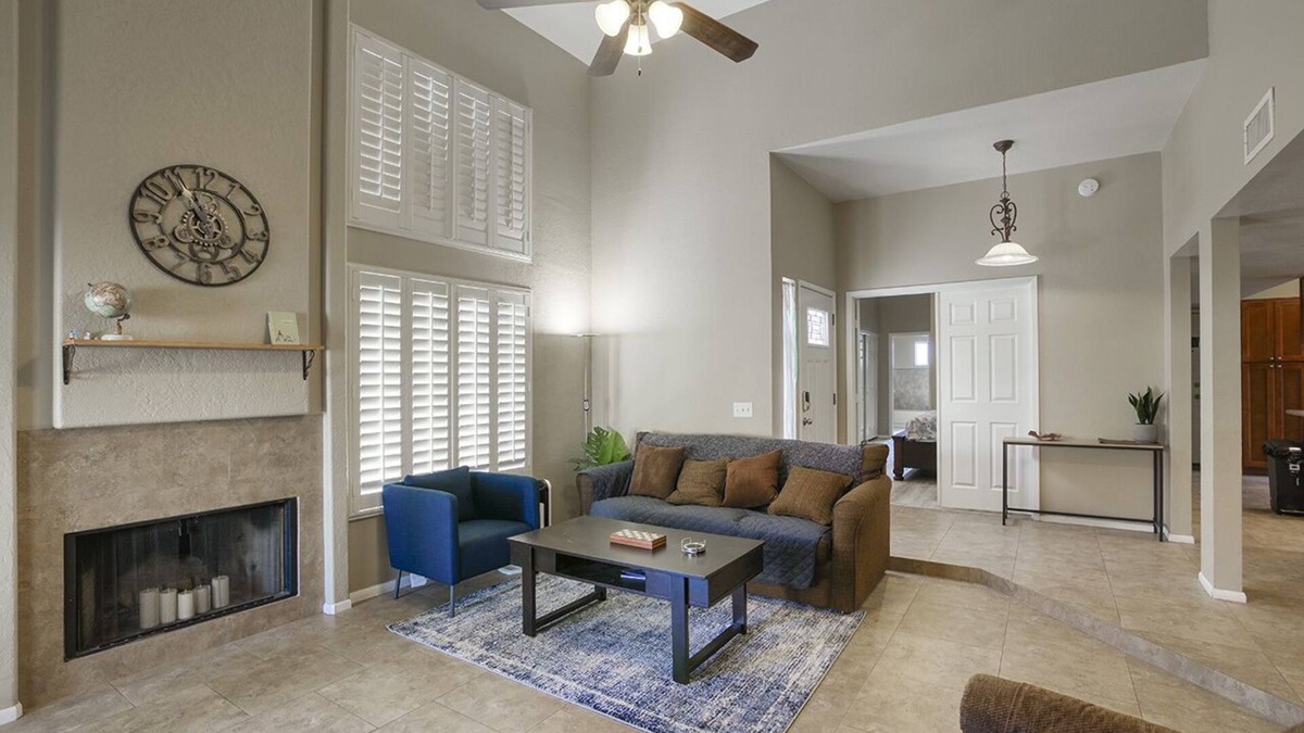 Ahwatukee Foothills House | Ahwatukee home in a cul-de-sac