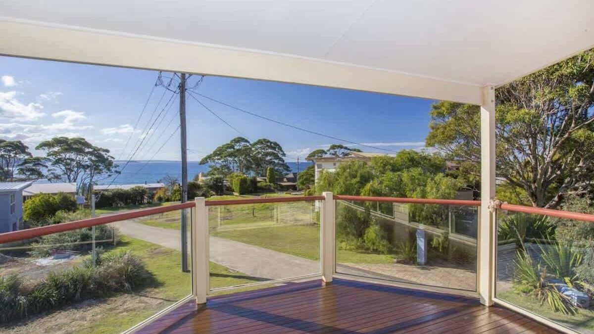 Bawley Point House | Aidan Summary: 4-bedr