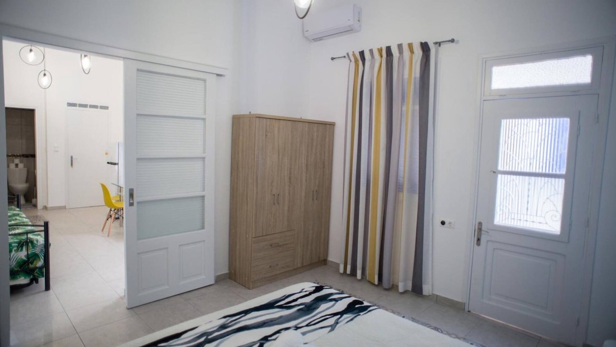 Piraeus Apartment | Aimou Studio's & Apartment's Peiraeus 1bedroom.