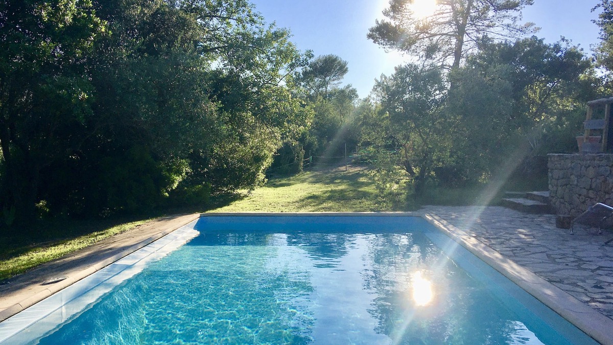 Bagnols-en-Foret Villa | Air cond VILLA, PRIVATE POOL (roll shutter), horses, close to beaches, huge parc
