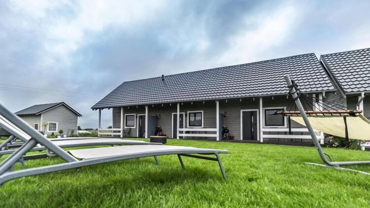 Rewal House | Air-conditioned holiday homes, summer pool, sauna