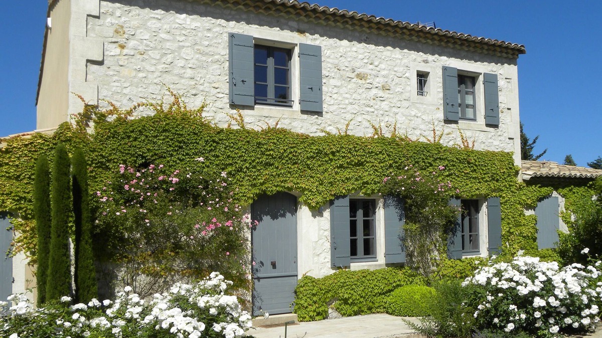 Paradou House | Air-conditioned house with heated pool