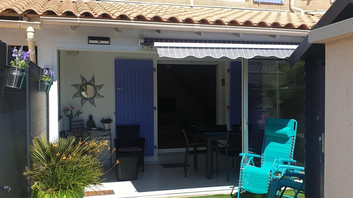Portiragnes-Plage House | Air-conditioned villa, free WIFI, 500 m from the beach in residence with swimming pool.