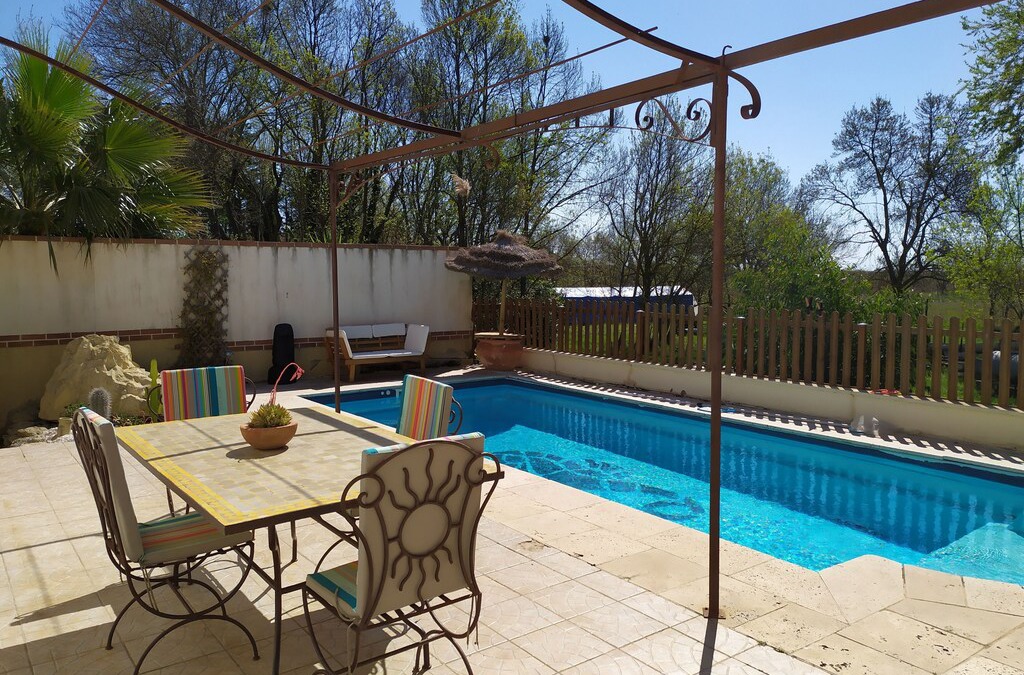 Meze Villa | Air-conditioned villa with swimming pool