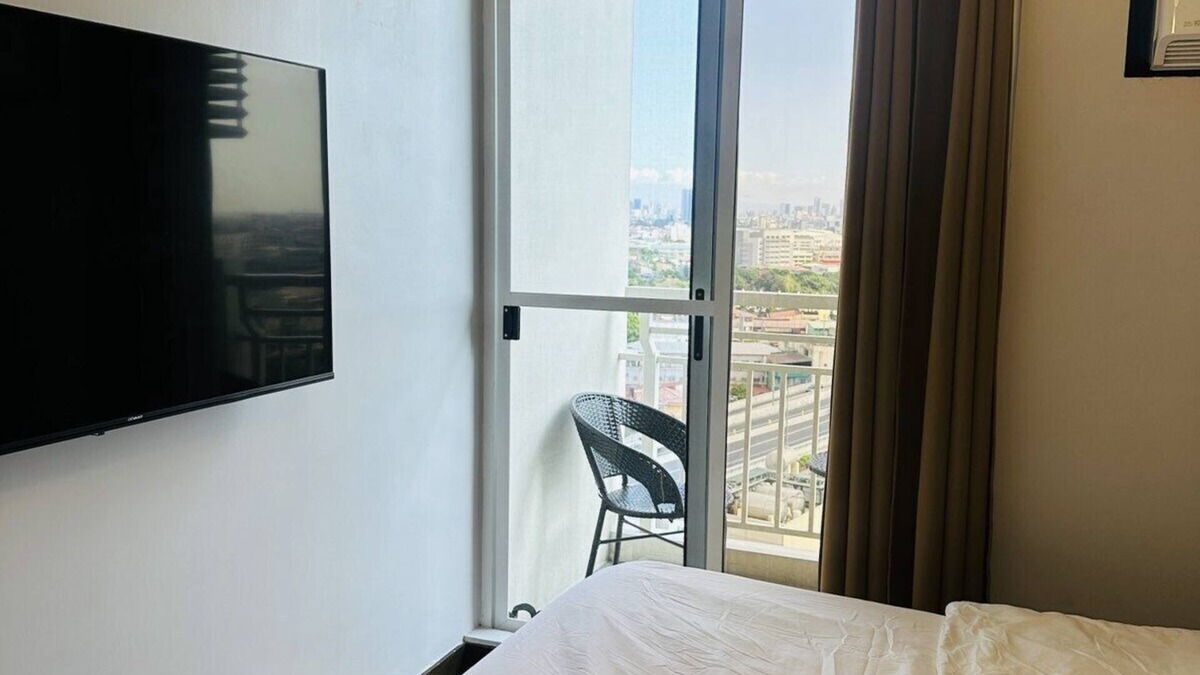Project 8 Apartment | Airbnb in Quezon City Balintawak