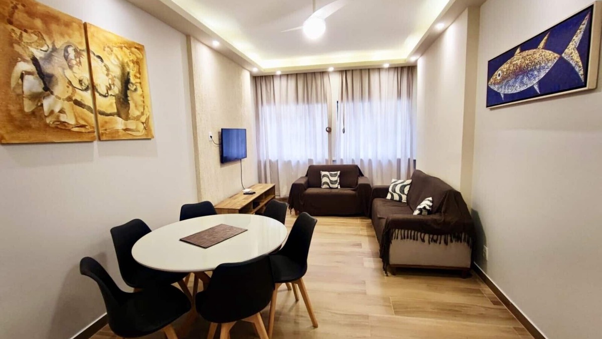 Zona Sul Apartment | AIRES 92, 3 BEDROOMS 3 BATHROOMS, i COPACABANA, FIRST BEACH COURT, POST 5 -