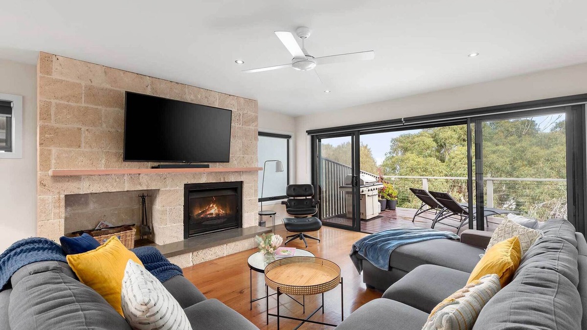 Aireys Inlet House | Aireys Nest - Modern Home in Excellent Location