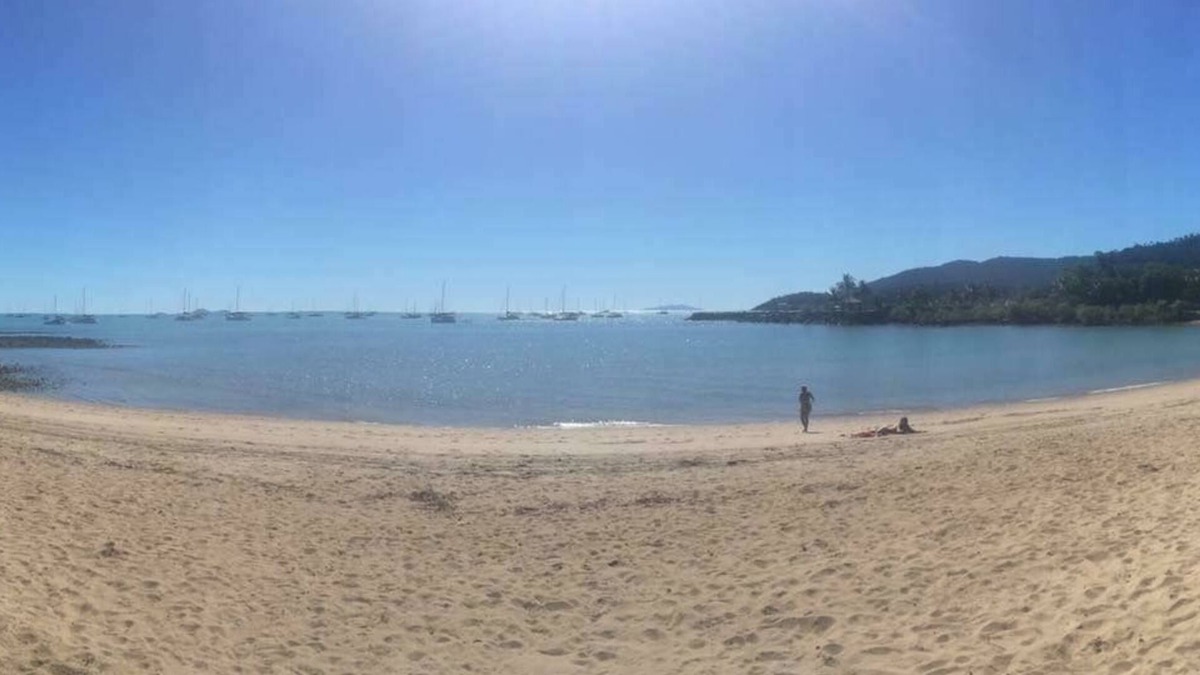 Airlie Beach Hotel | Airlie Court Units