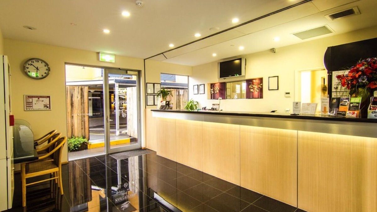 Hamilton Hotel | Airport Ascot Motel