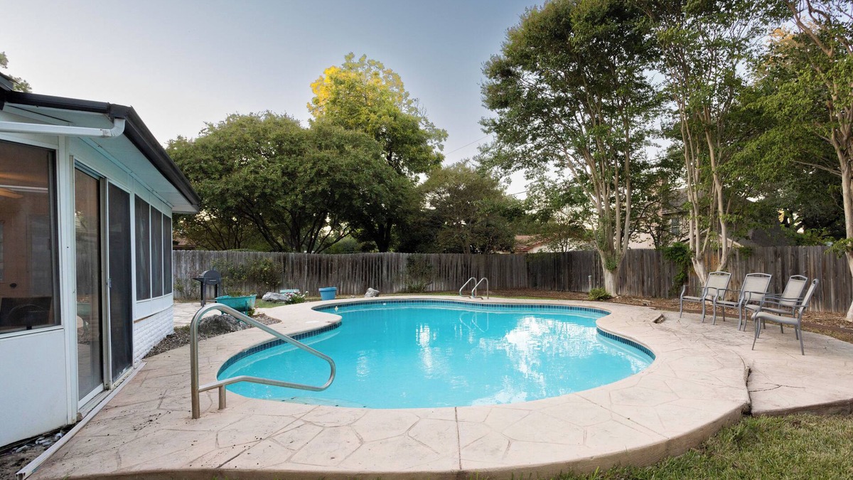 North San Antonio - SAT House | Airport Paradise-Pool-Game Roomnn