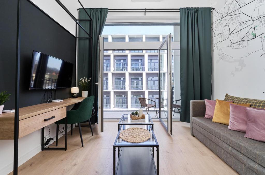 Fabryczna Apartment | Airport Studio Zarembowicza by Noclegi Renters