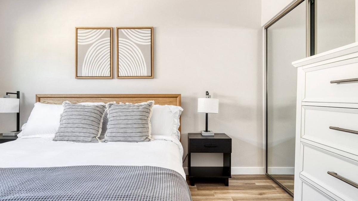 North Redondo Apartment | Airy El Segundo 2BR w/Lounge, Courtyard & W/D, near LAX, by Blueground