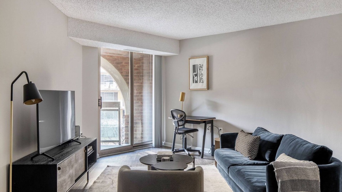 Connecticut Ave - K Street Apartment | Airy Foggy Bottom 1BR w/Gym, nr Metro, Groceries & Bars, by Blueground