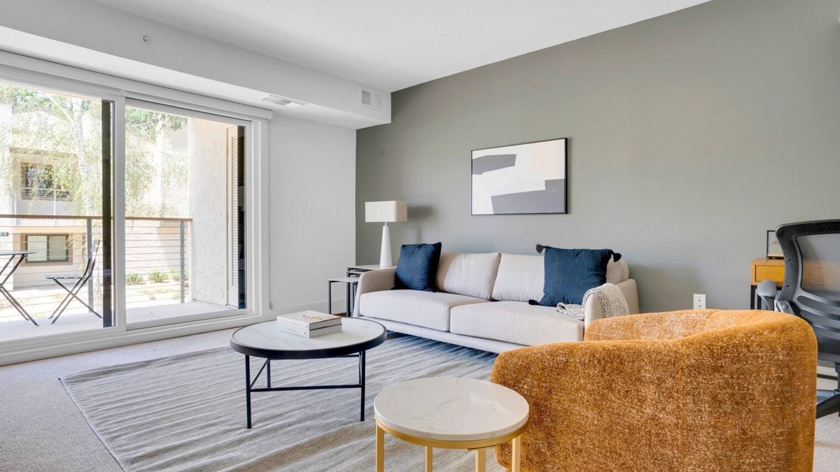 Sharon Heights Apartment | Airy Menlo Park 1BR w/Pool, W/D, Gym, near 82, 101 & 280, by Blueground
