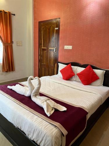 Anakkara House | Aishwarya Residency and cafeteria