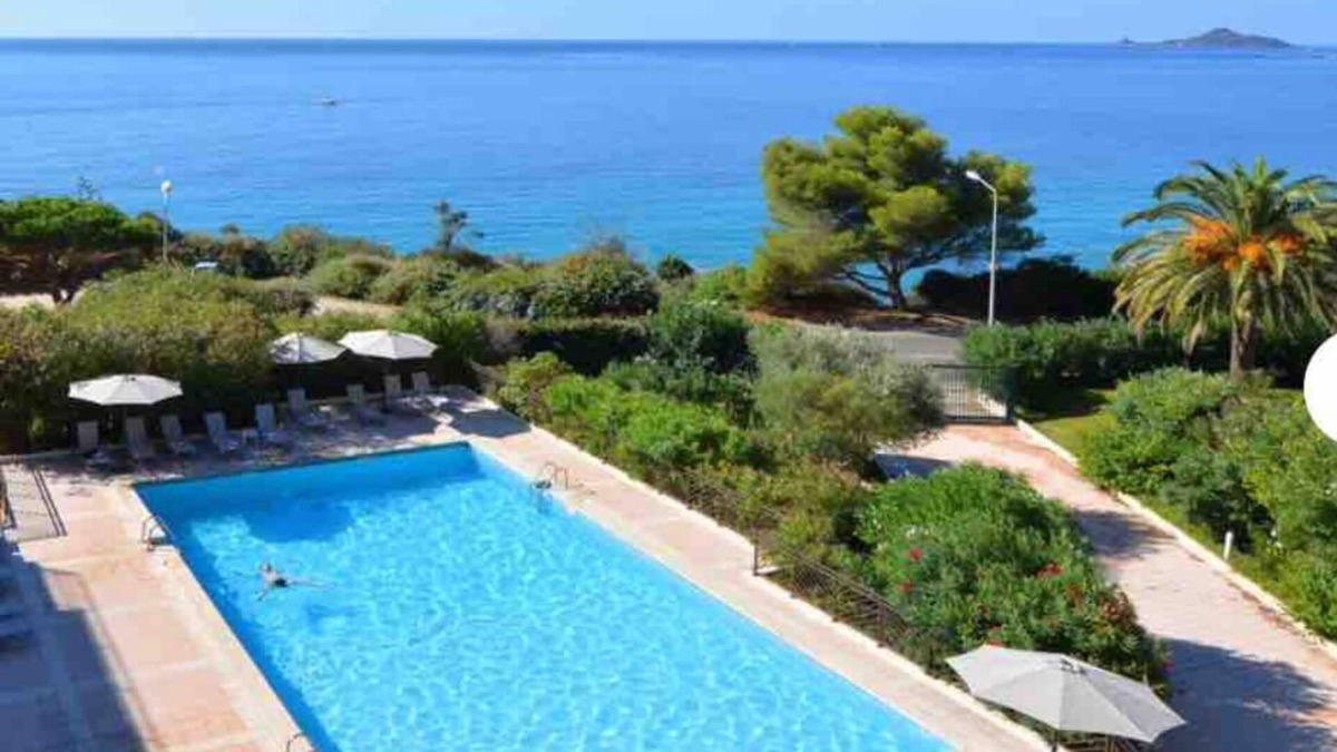 Ajaccio Apartment | Ajaccio - 3p - Balcony - 6 pers. - Pool - 5 'beach