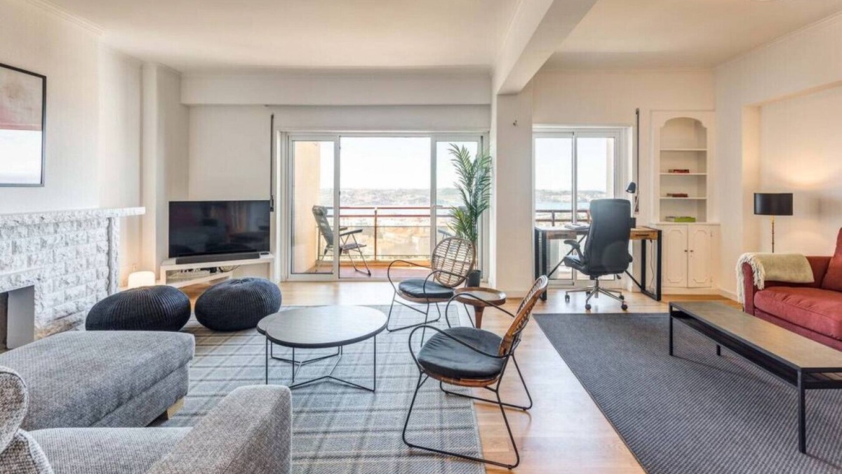 Caselas Apartment | Ajuda · Belvedere TM Flat With a Magnificent View