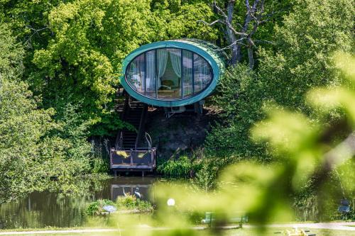 Radailiai Hotel | AKIS namelis medyje- Dinosaur Park