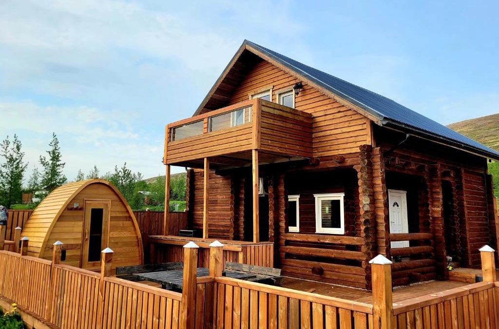 Akureyri Apartment | Akureyri Loghouse