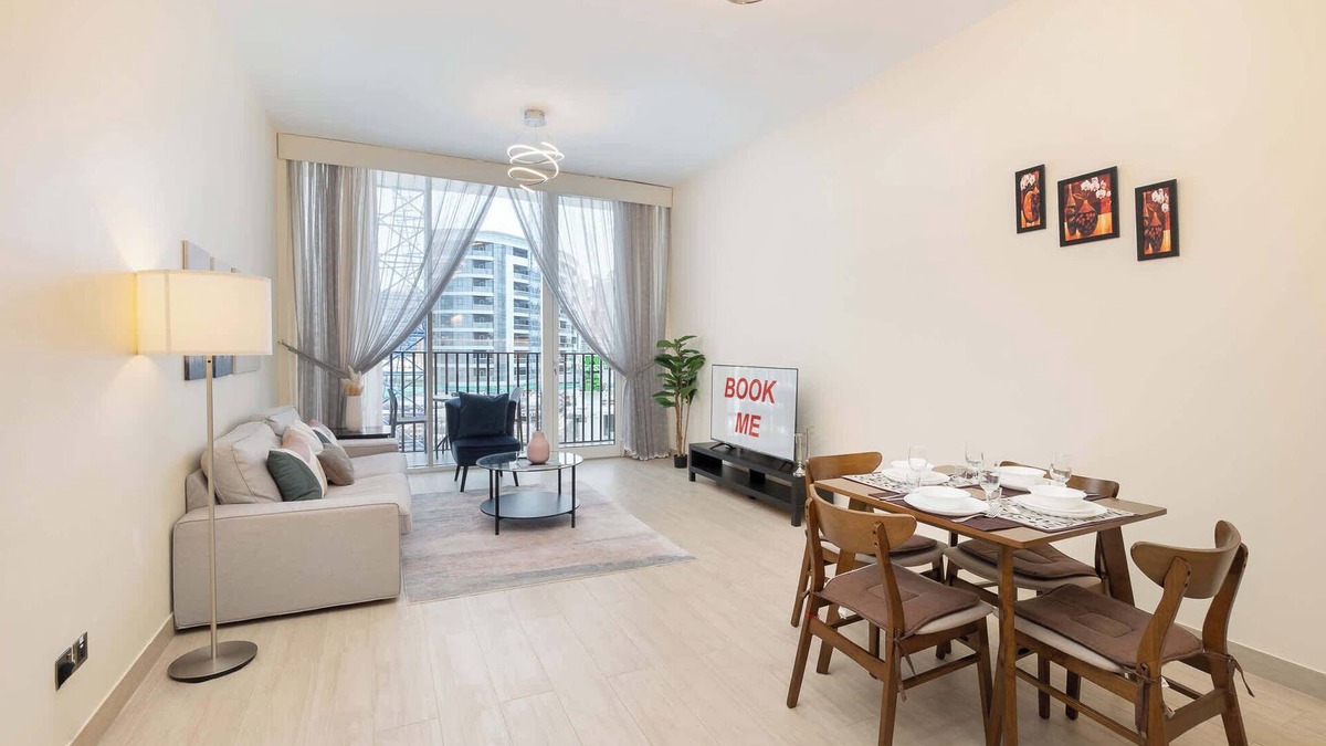 Al Barsha Apartment | Al Barsha Sleeps 2 with Swimming Pool!