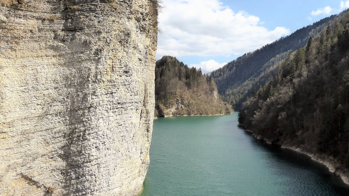 Sovramonte House | "Al Belvedere" home in the greenery of the Belluno Dolomites Park.