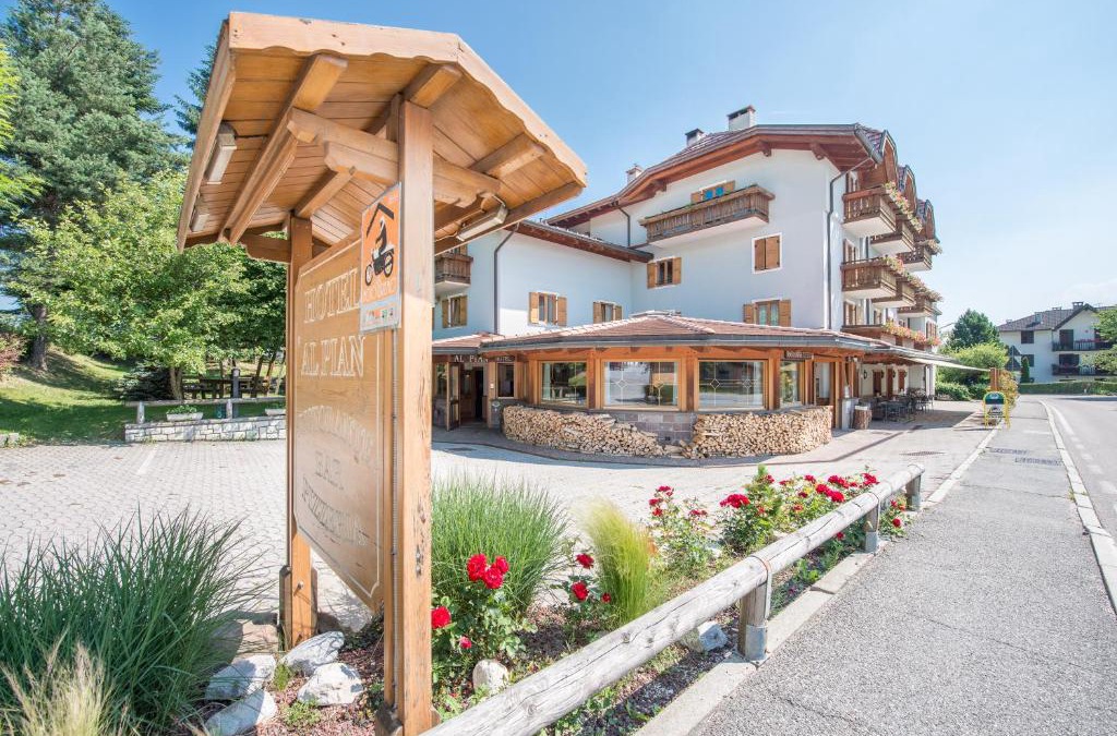 Vattaro Hotel | Al Pian Garnì - B&B & Pizza