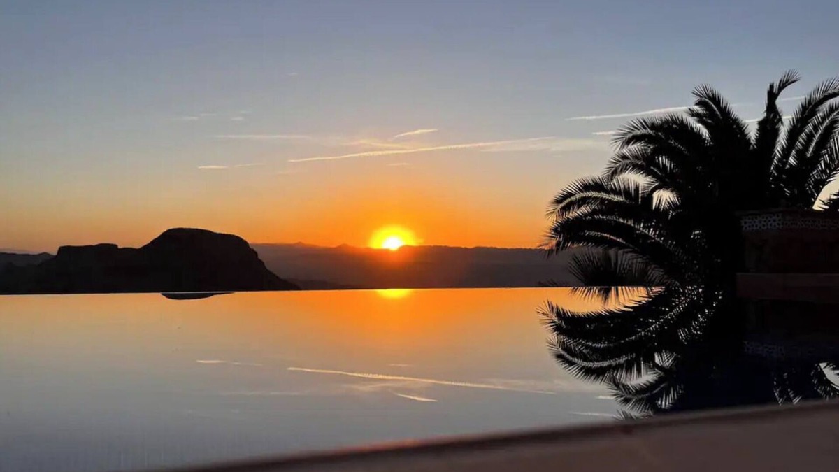 El Dondo Villa | Al Qasr Villa: Infinity pool, Summer Kitchen;1500m2 plot, Fast Wifi, mountains