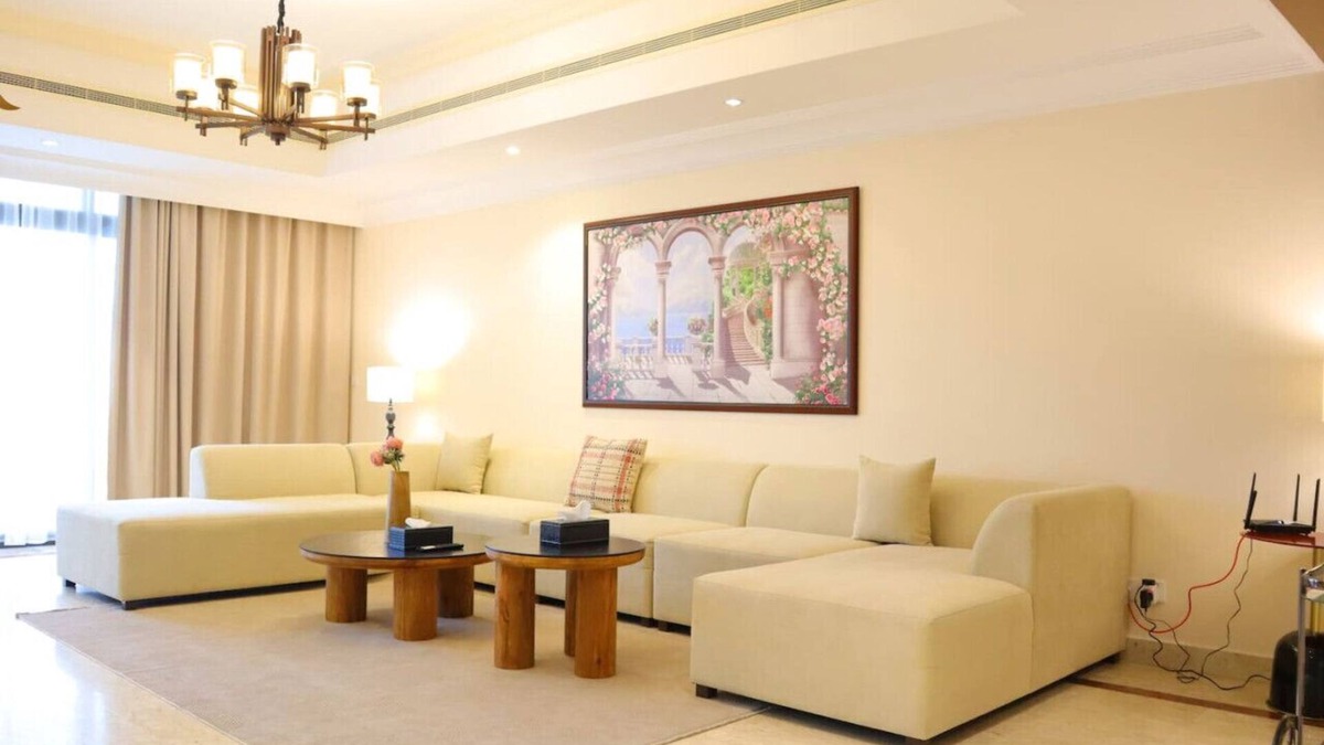 Abu Dhabi City Center Apartment | Al Raha Luxe: Your 3BR Retreat on Corniche