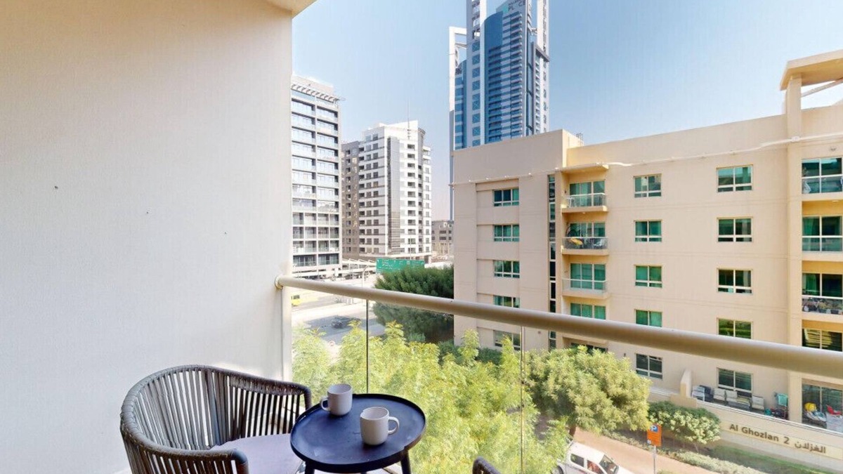 The Greens Apartment | Al Samar 3 - Chic Upgraded Studio in The Greens
