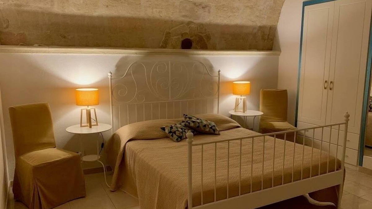 Ginosa House | Al Vicoletto -Typical apartment in the historic center located on the ground floor