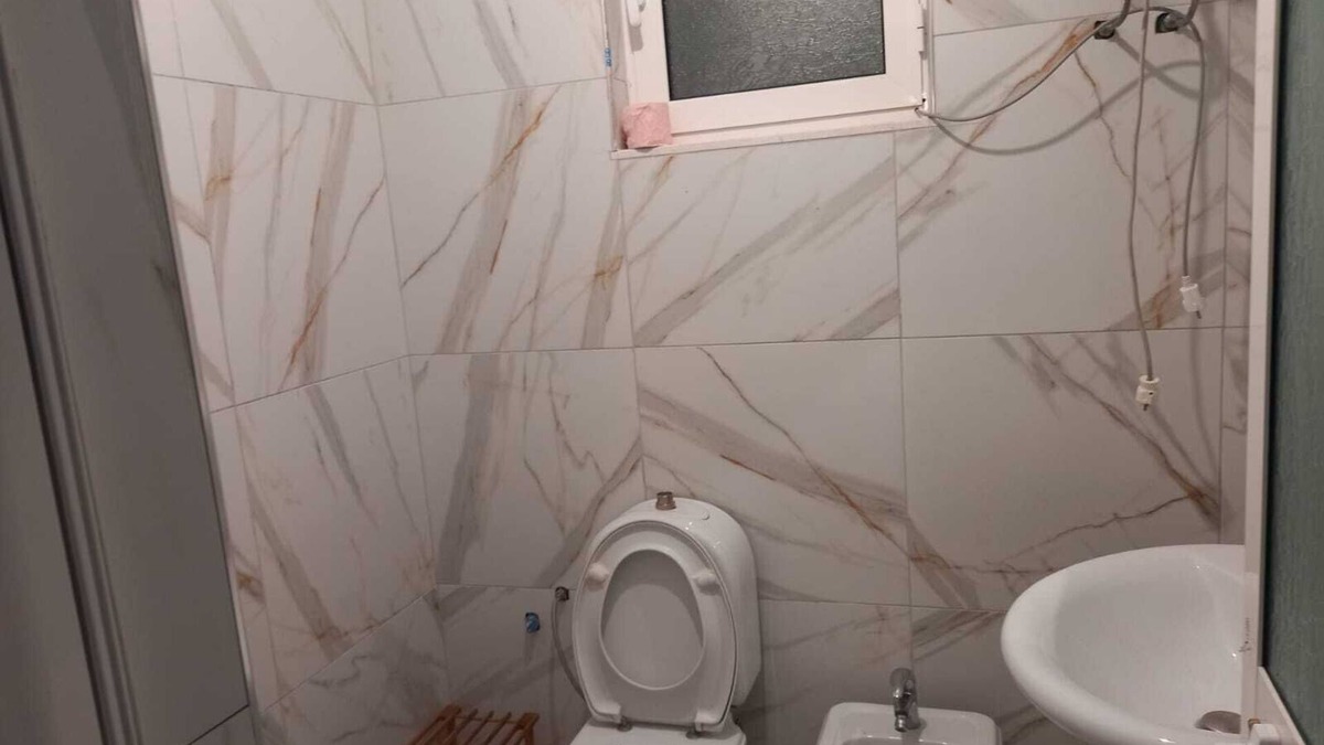 Tirana House | Alabaster House the center of Tiran