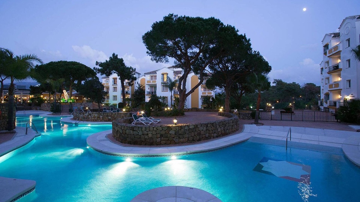 Nikki Beach Apartment | Alanda Club Marbella. 2 bedrooms 2 bathrooms. Air conditioner
