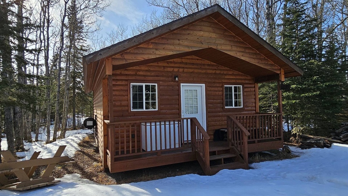 Cohoe Cabin | Alaska Summers Lodge Cabin No. 5