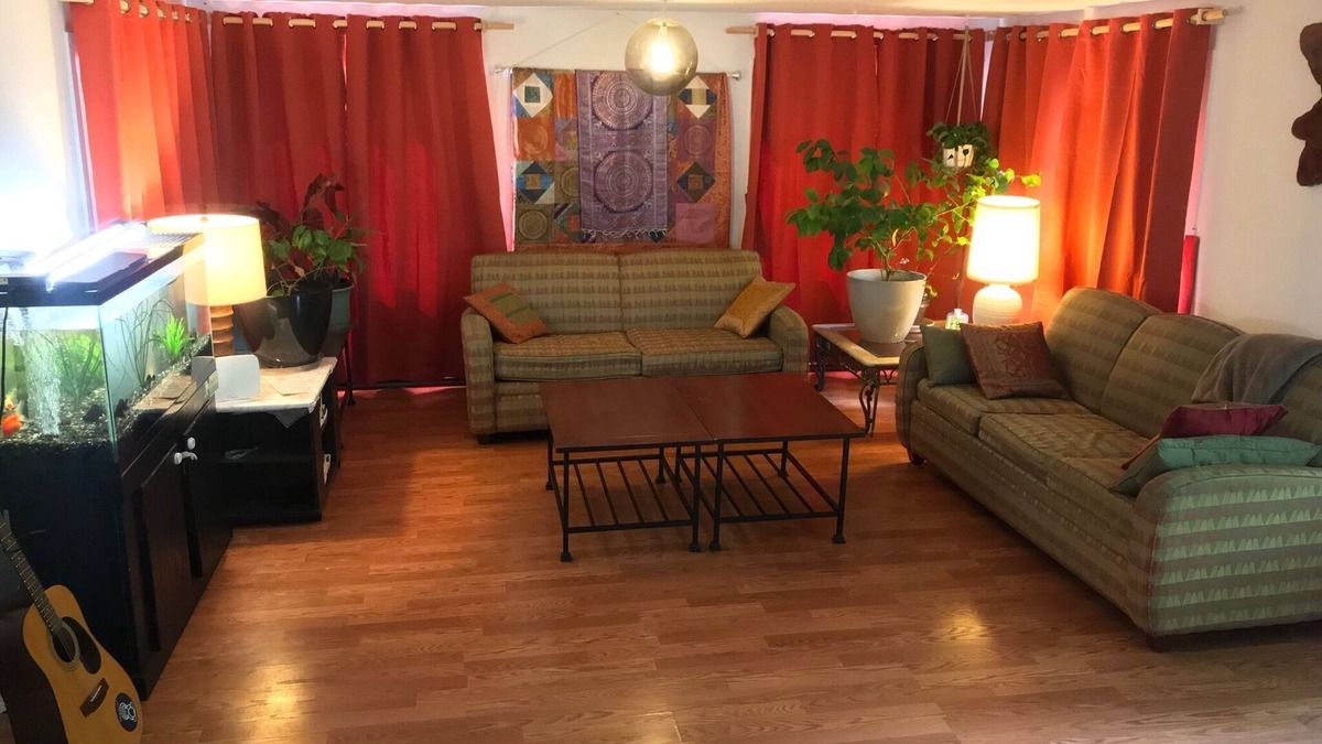 Mid-Hillside House | Alaskan homestead & Ecolodge, Jupiter Garden